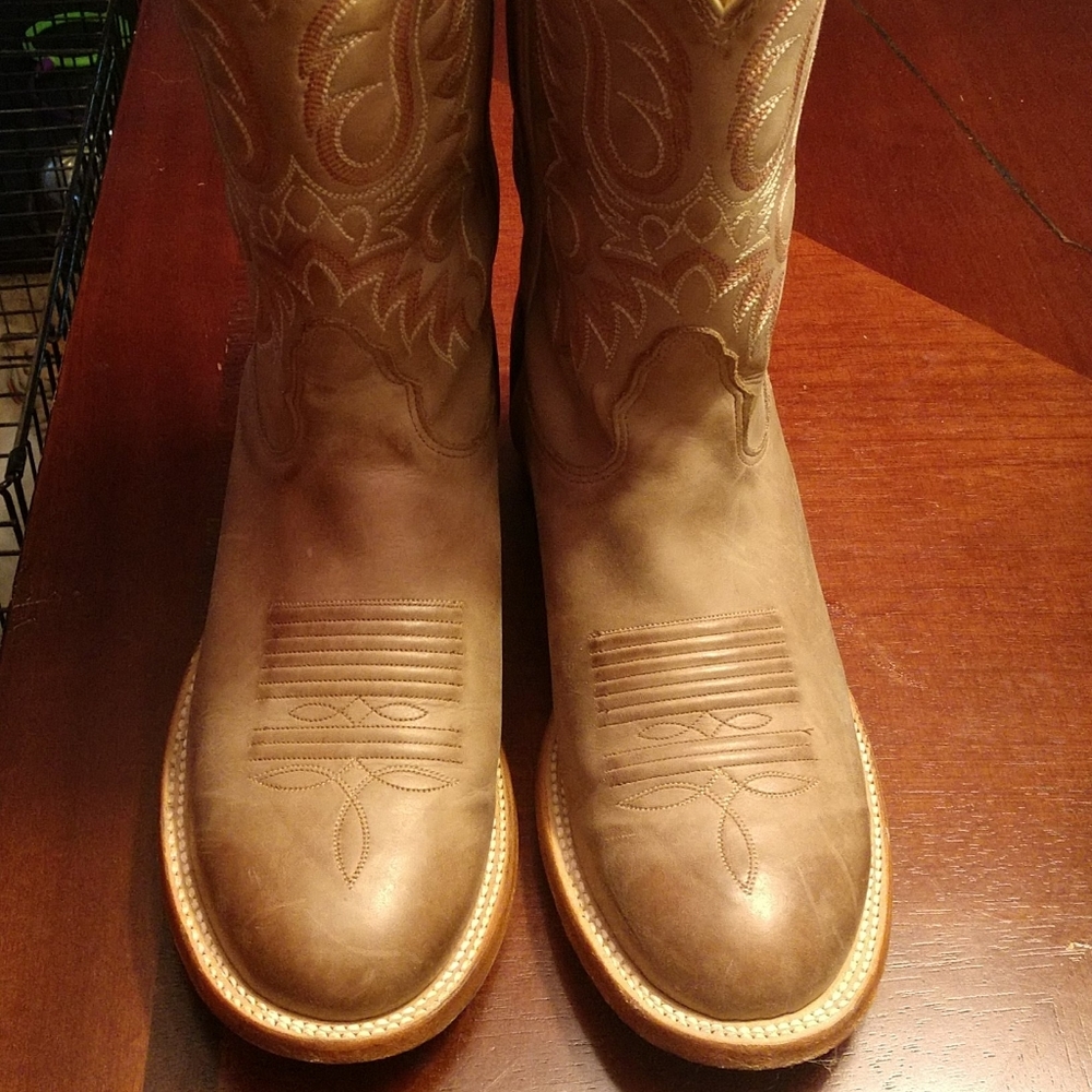 Mens size 8.5D  Nocona Boots